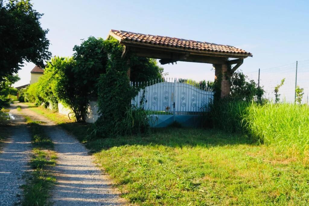 La Casa Nei Campi Villa Badia Pavese Екстериор снимка