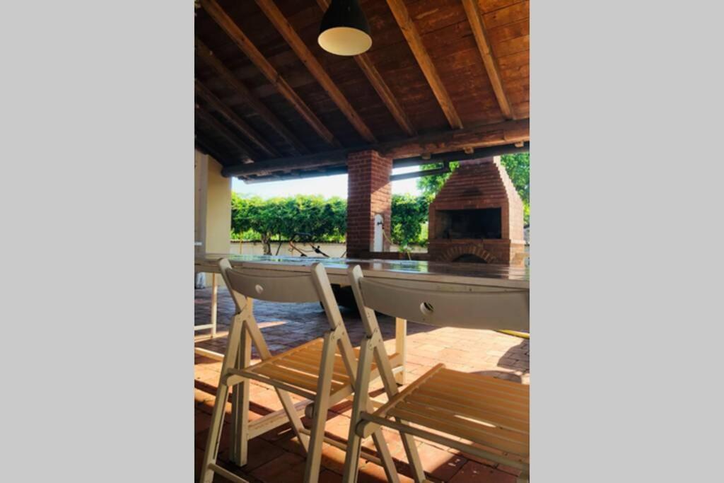 La Casa Nei Campi Villa Badia Pavese Екстериор снимка